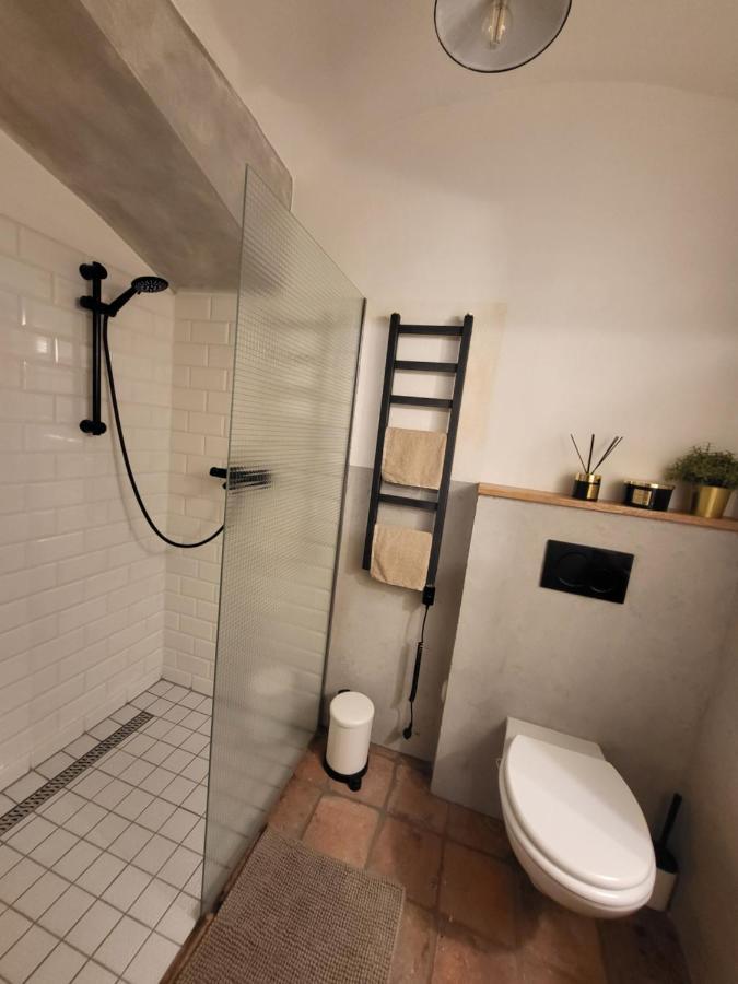 Only Apartments Йндрихув Храдец Екстериор снимка
